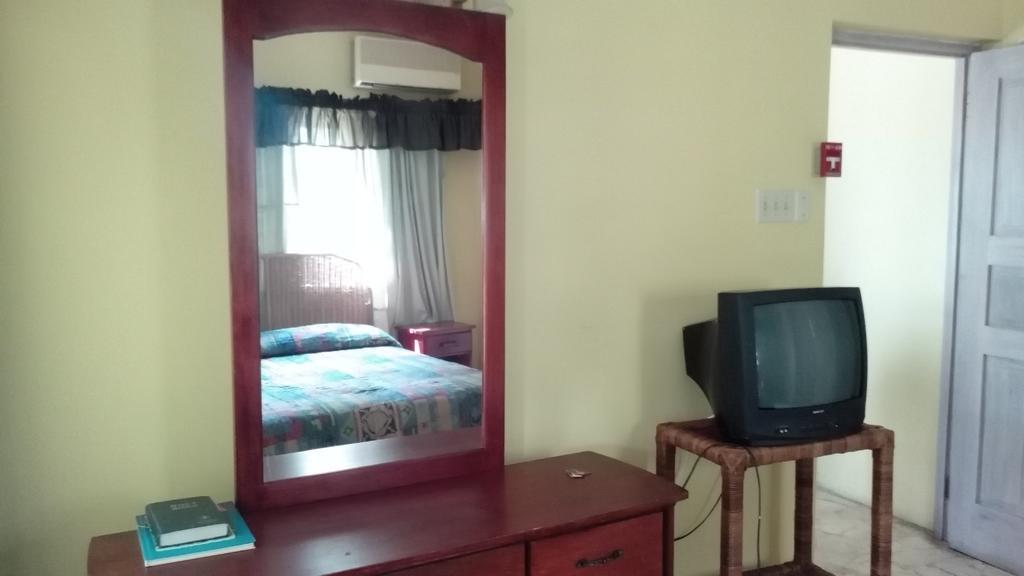 Silver Creek Resort Runaway Bay Esterno foto